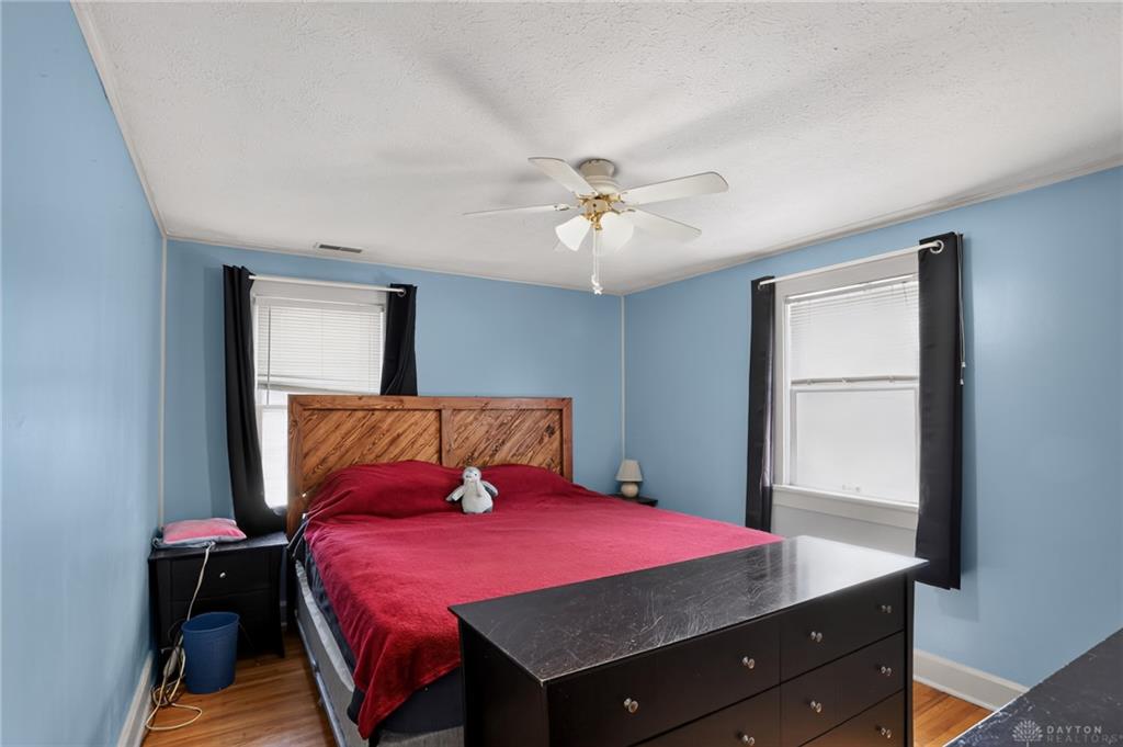 1225 Glenmore Property Photo 12