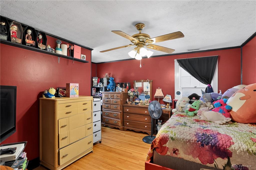 1225 Glenmore Property Photo 13