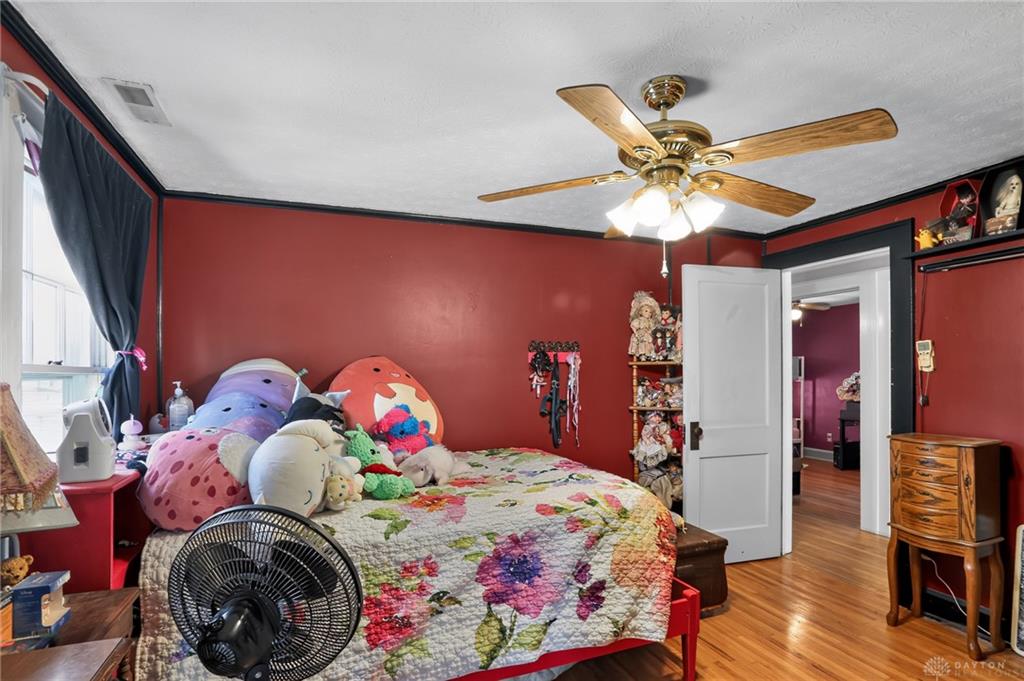 1225 Glenmore Property Photo 14