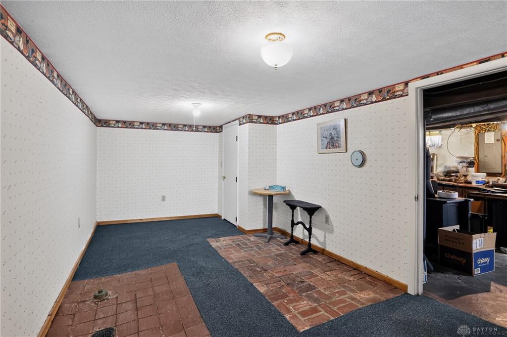 1225 Glenmore Property Photo 23