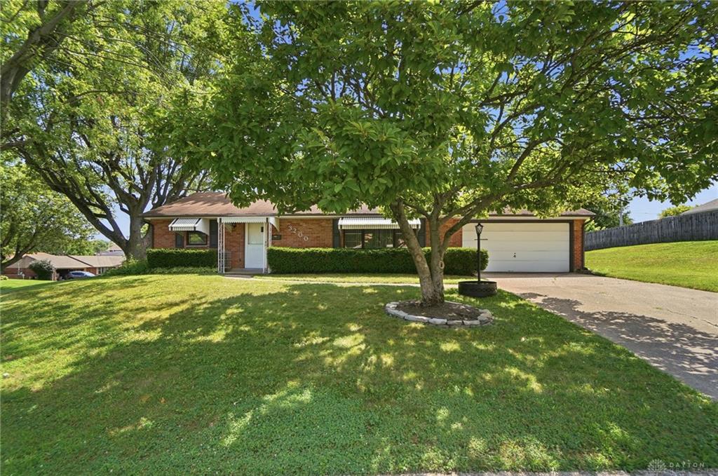 3200 Chandler Property Photo 1