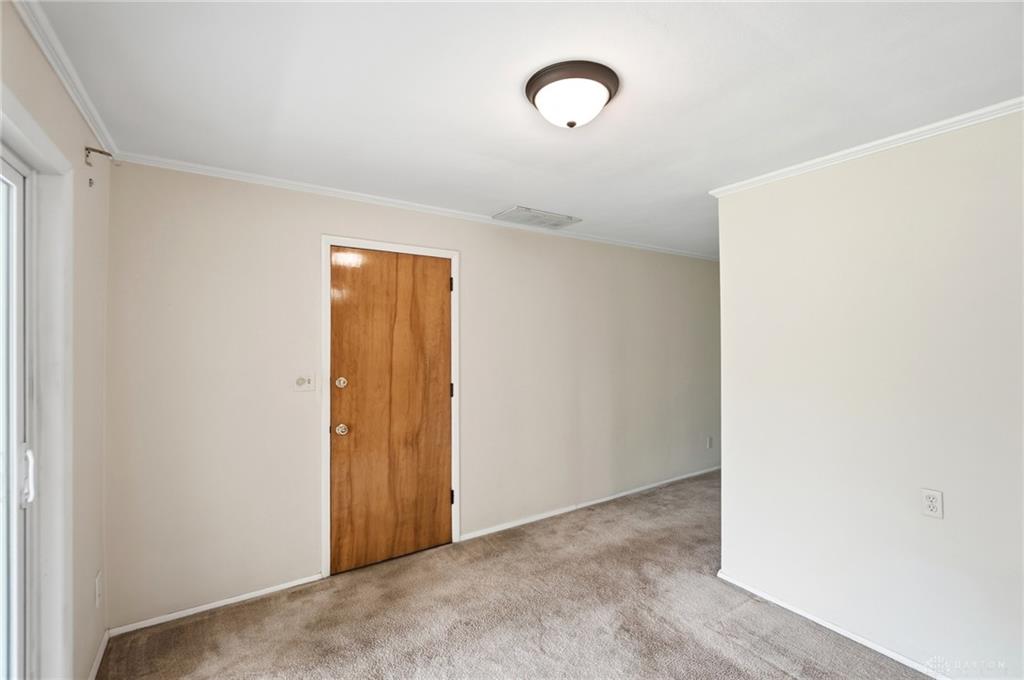 3200 Chandler Property Photo 9