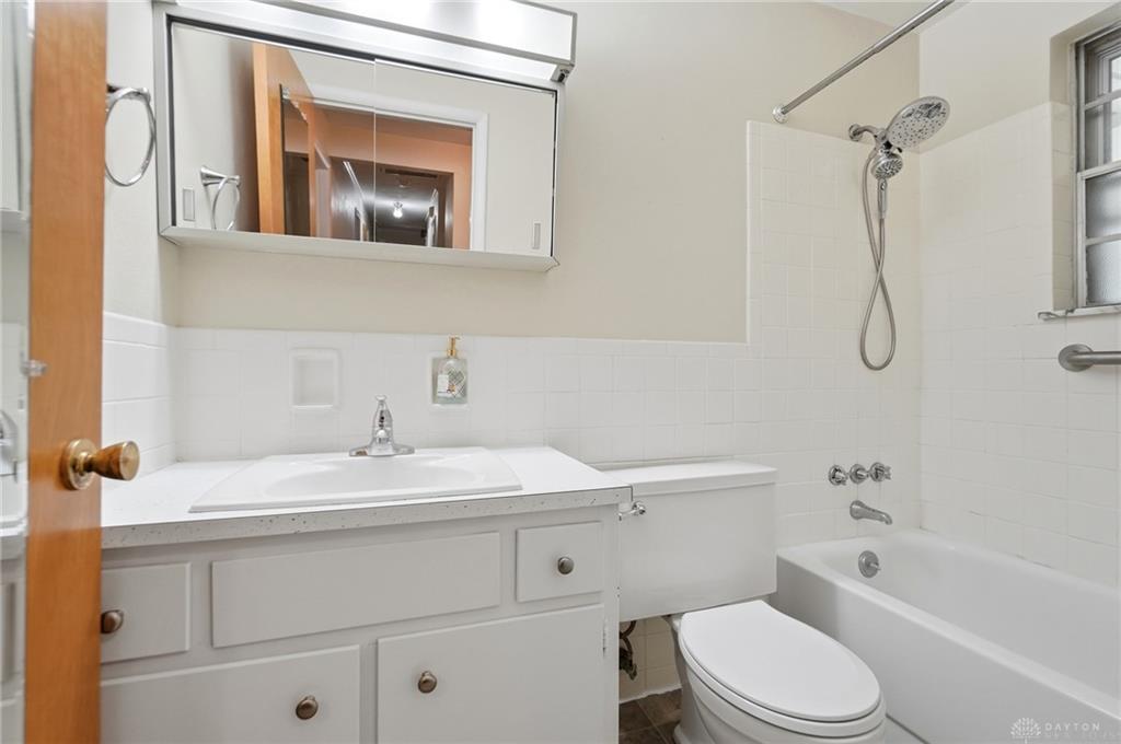 3200 Chandler Property Photo 20