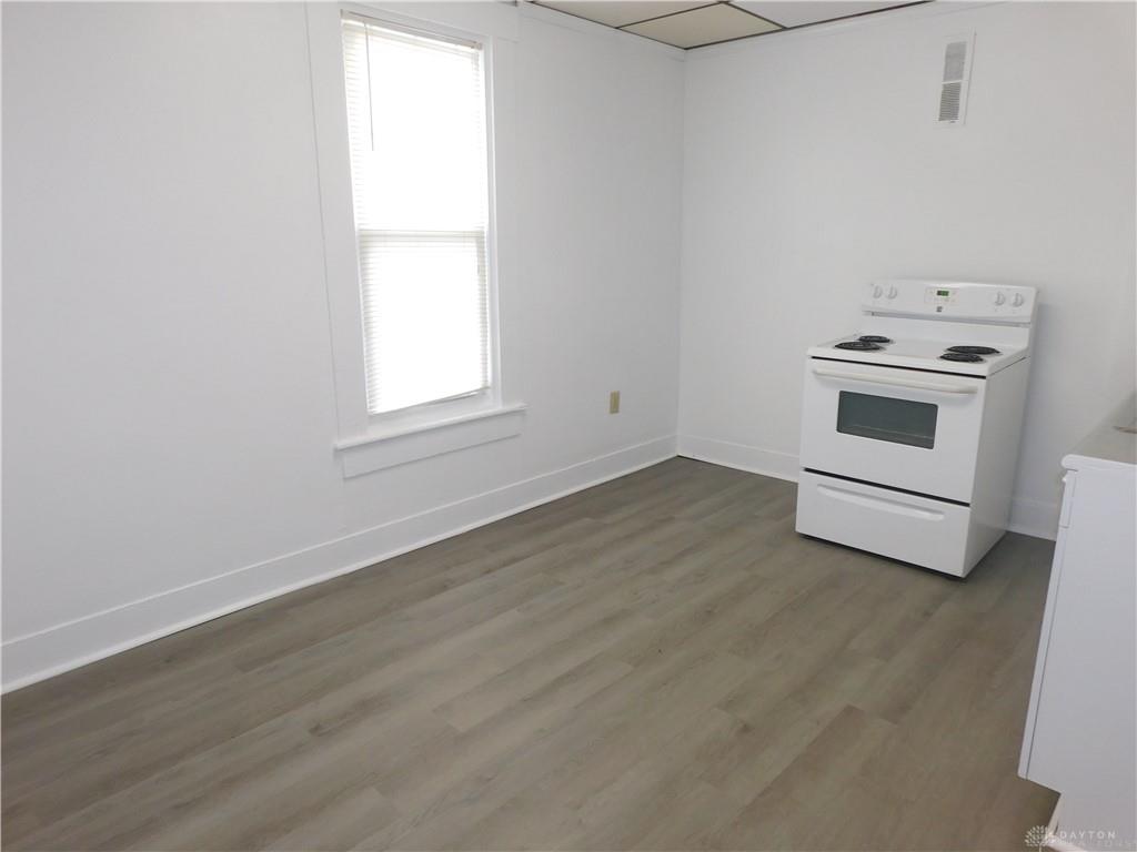 606 1/2 Mason Property Photo 7