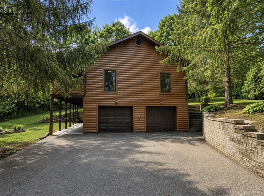 4558 Cherry Hill Property Photo 3