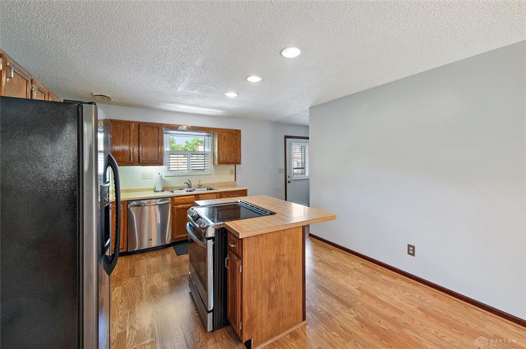 24 Eland Property Photo 3