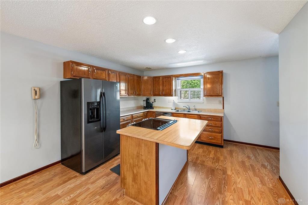 24 Eland Property Photo 4