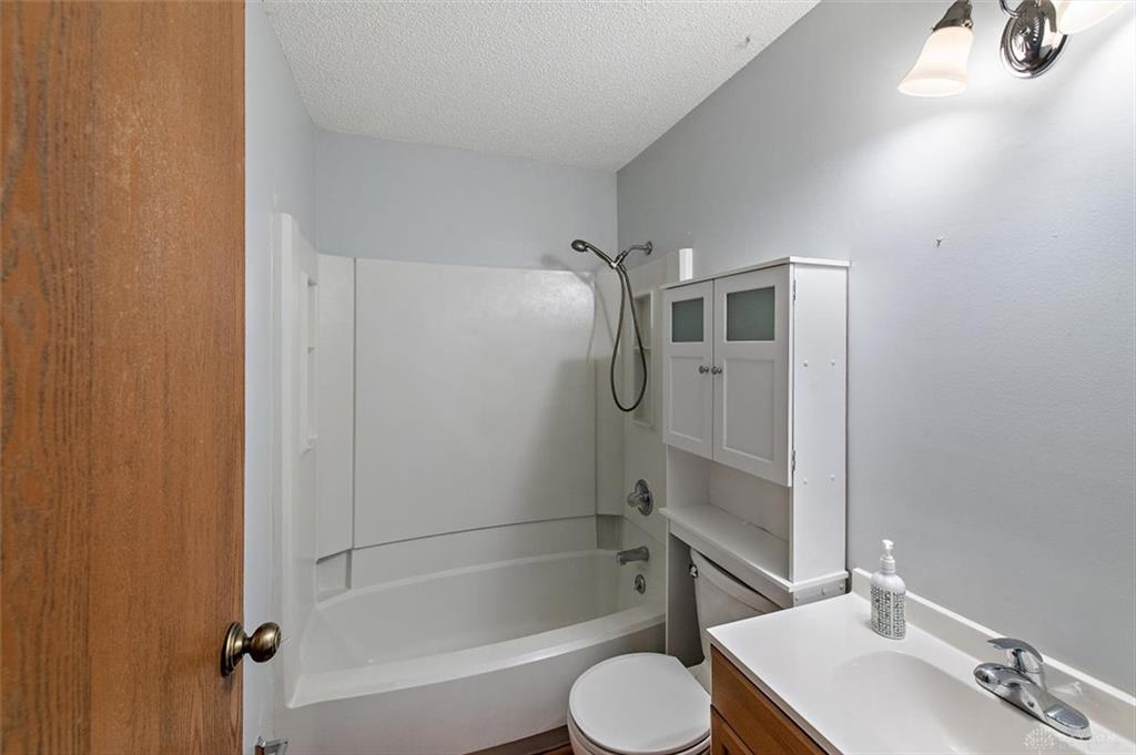 24 Eland Property Photo 17