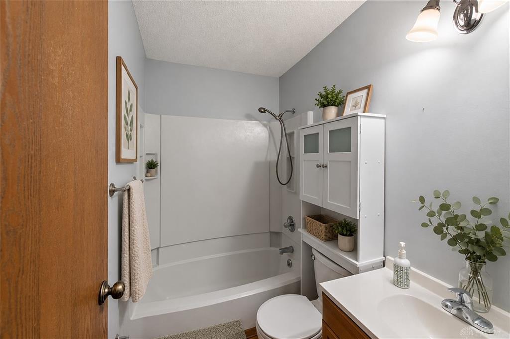24 Eland Property Photo 18