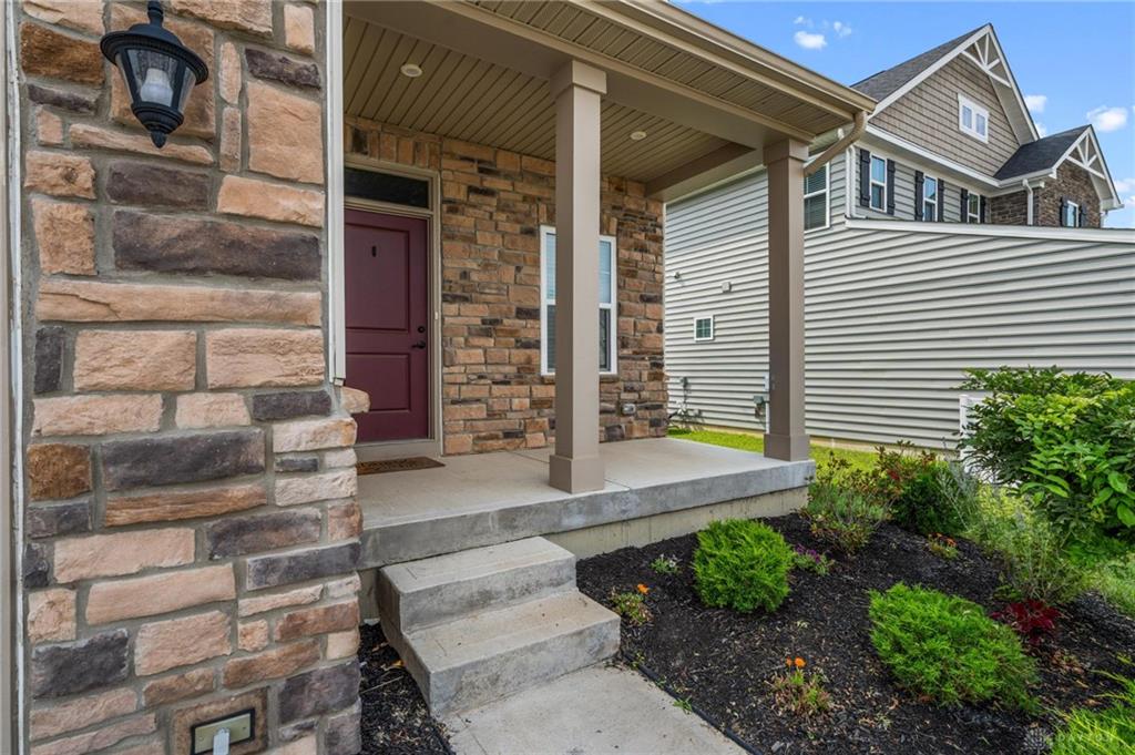 169 Cresting Property Photo 8