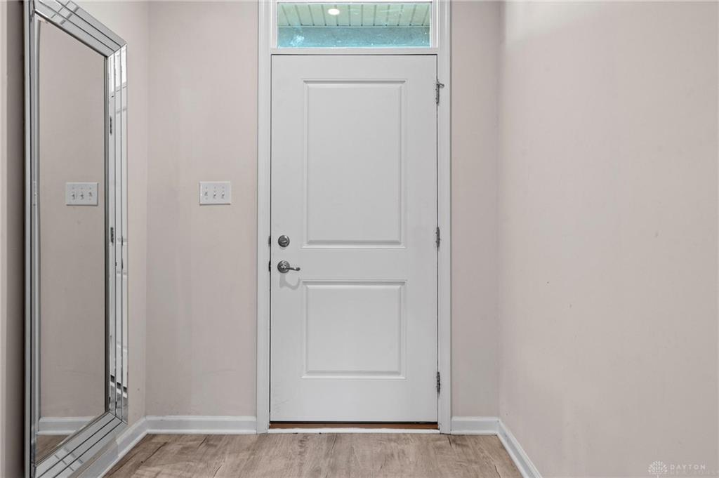 169 Cresting Property Photo 10