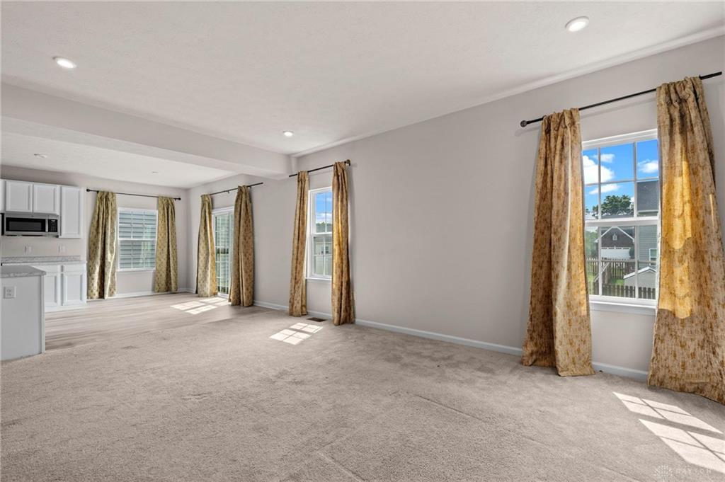 169 Cresting Property Photo 14