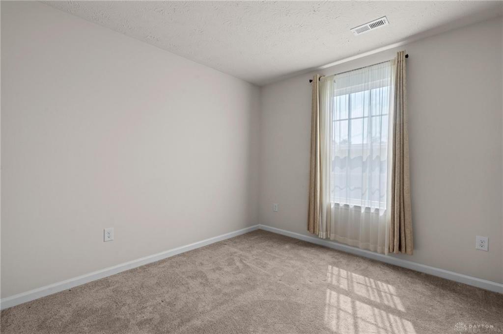 169 Cresting Property Photo 29