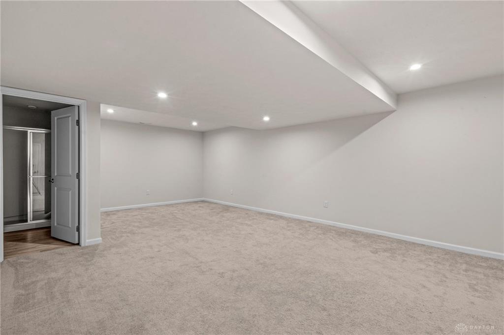 169 Cresting Property Photo 34
