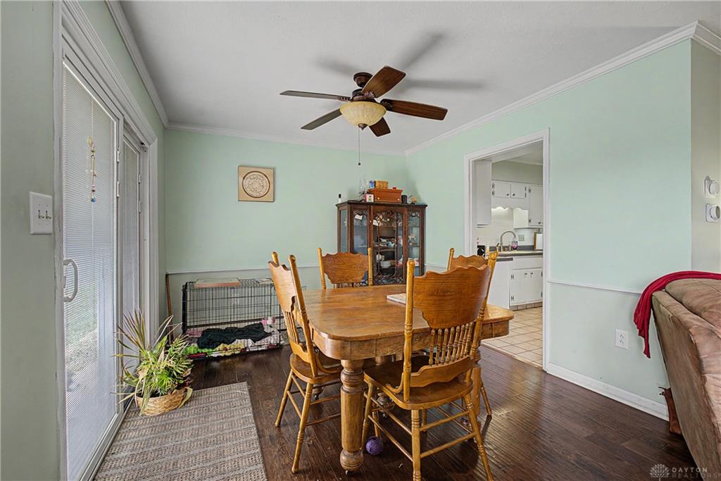 99 Katherine Property Photo 7