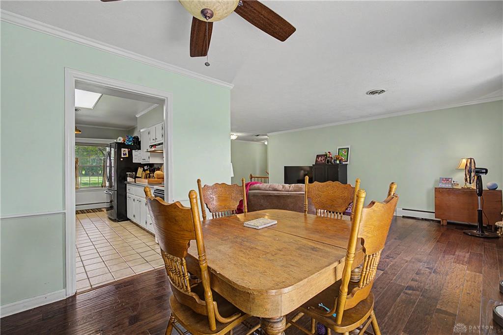 99 Katherine Property Photo 9