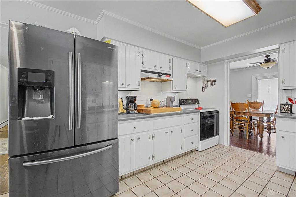 99 Katherine Property Photo 12