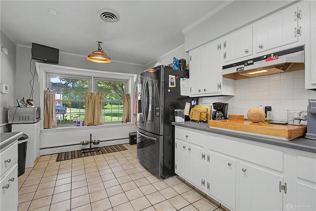 99 Katherine Property Photo 13