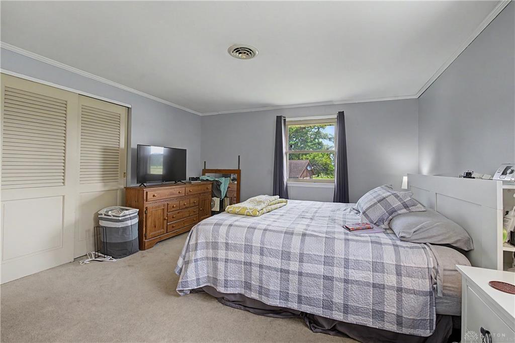 99 Katherine Property Photo 16