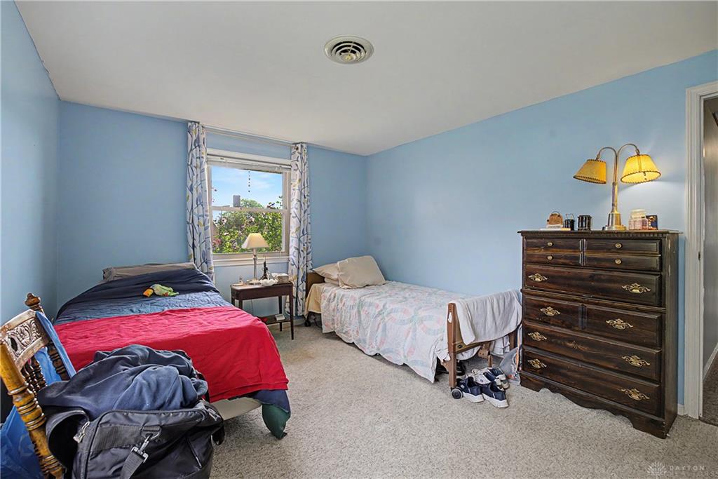 99 Katherine Property Photo 22