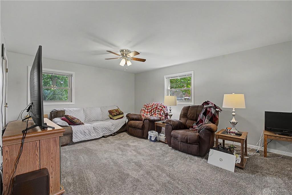 99 Katherine Property Photo 25