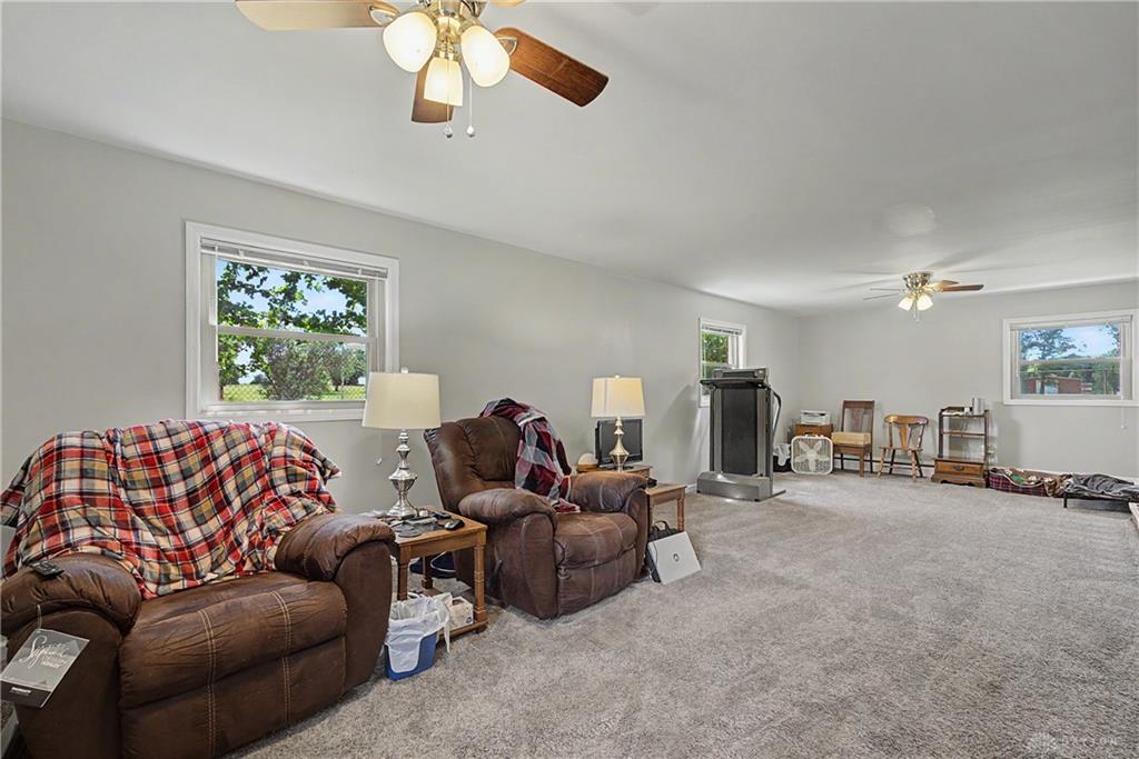 99 Katherine Property Photo 27