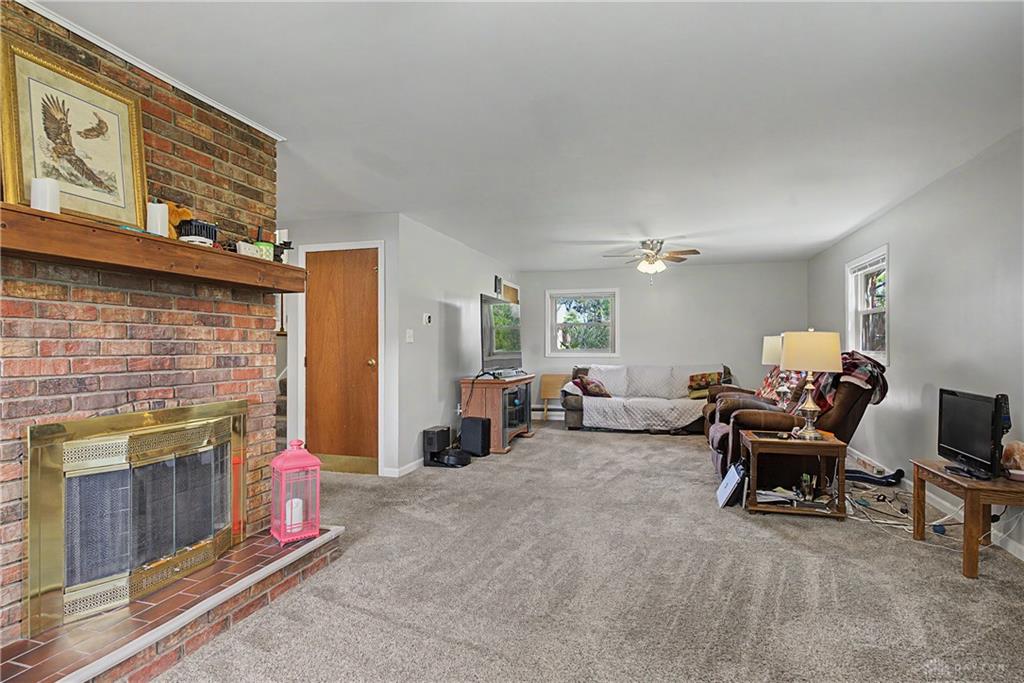 99 Katherine Property Photo 30