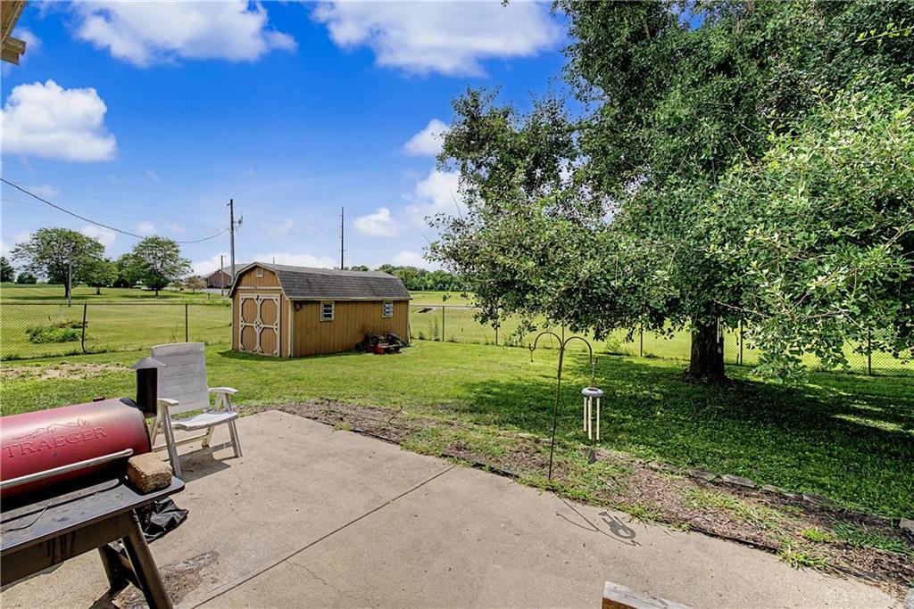99 Katherine Property Photo 33