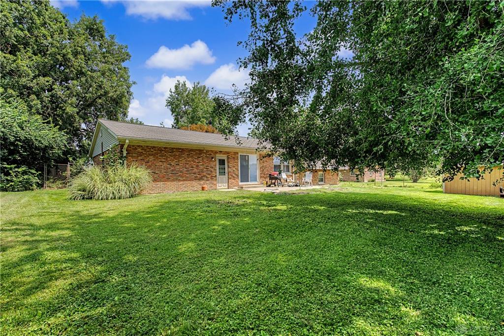 99 Katherine Property Photo 37