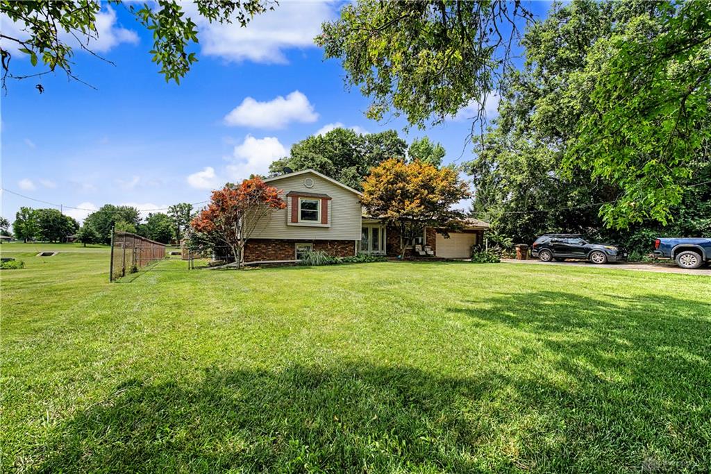 99 Katherine Property Photo 41