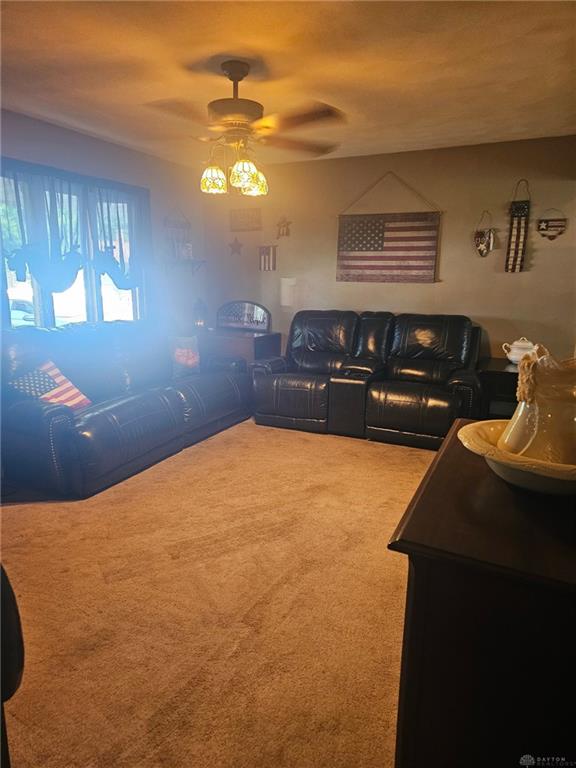 706 Cedar Property Photo 4
