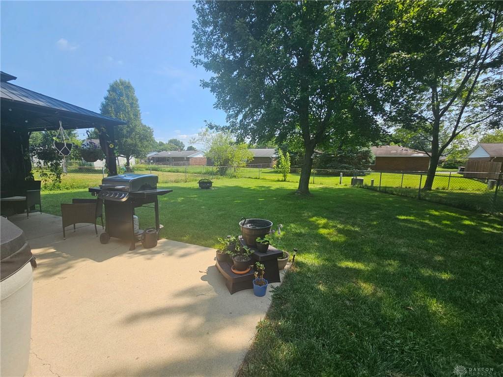 706 Cedar Property Photo 22