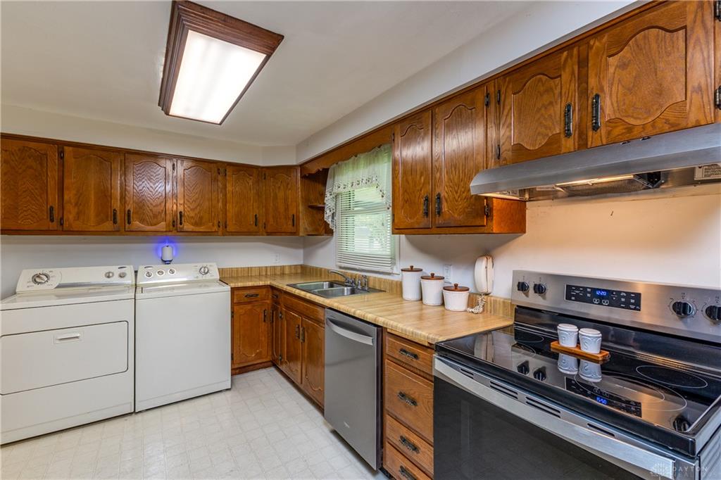 1004 Bristol Property Photo 12