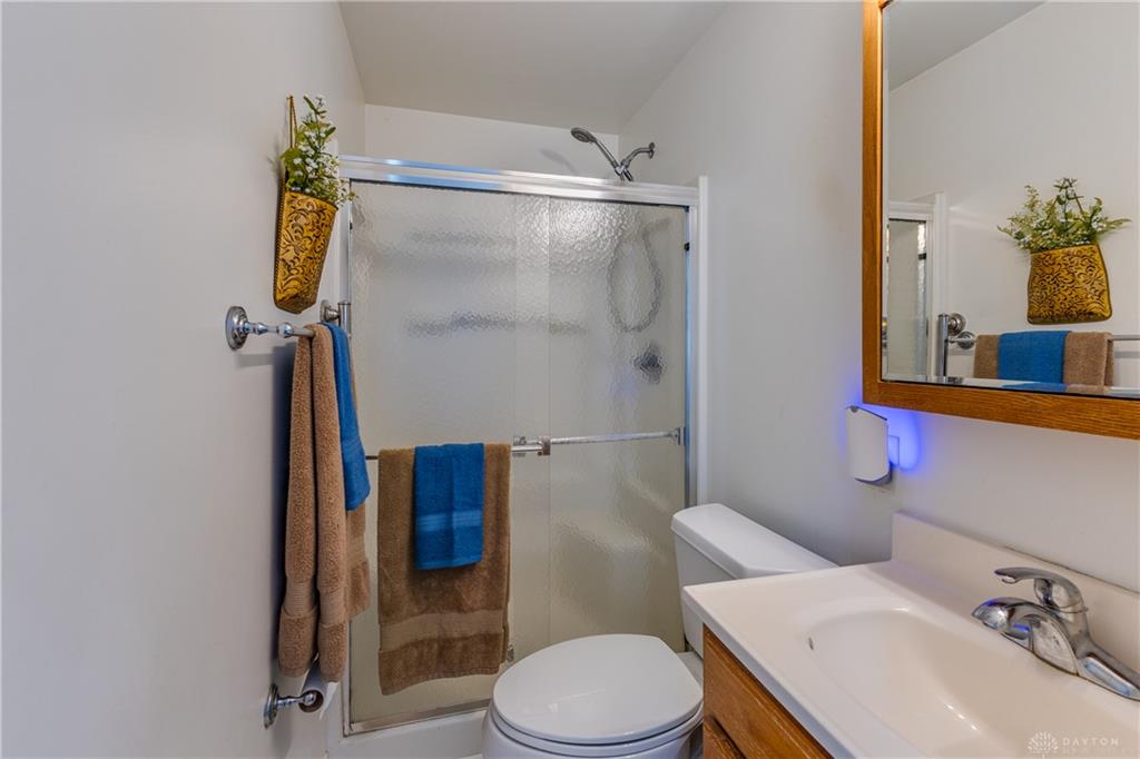 1004 Bristol Property Photo 22