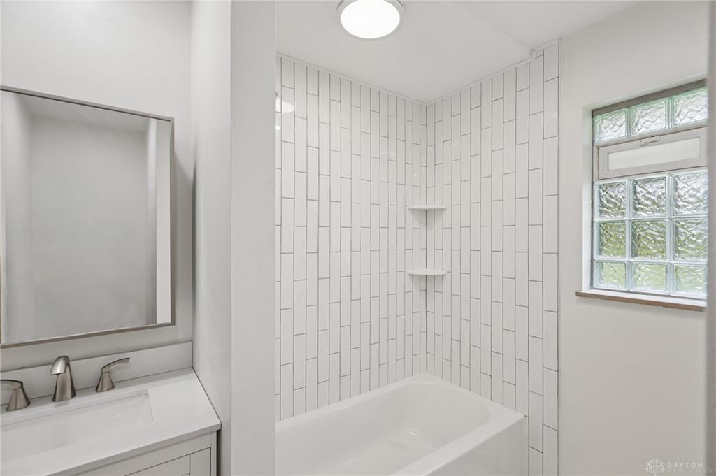 2078 S Belleview Property Photo 24