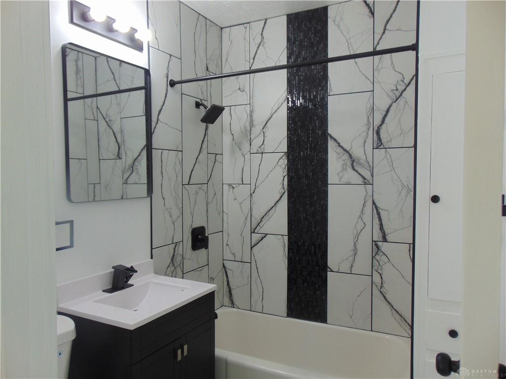 747 Heck Property Photo 10
