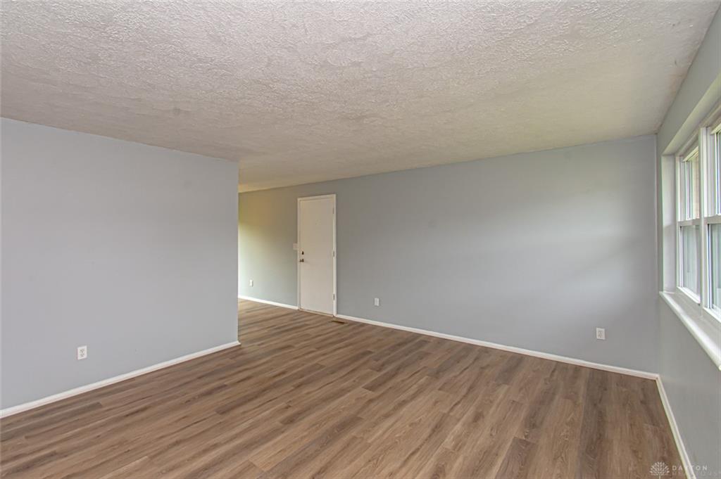 7613 Damascus Property Photo 2