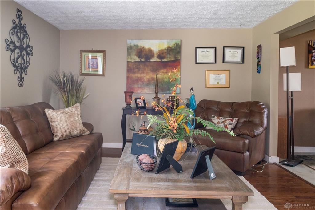7519 Rustic Woods Property Photo 4