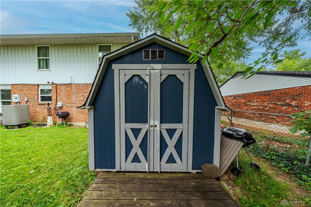 7519 Rustic Woods Property Photo 38