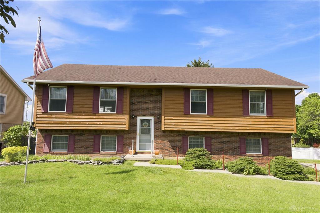 1823 Maue Property Photo 1