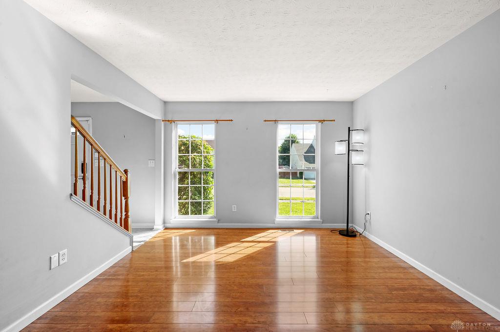 2444 Featherston Property Photo 6