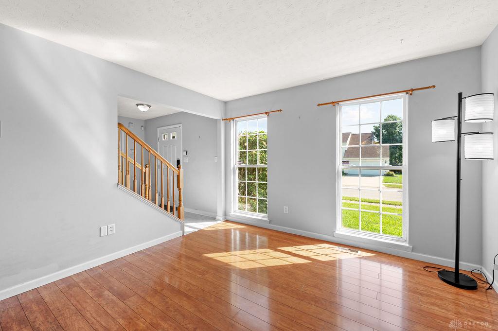 2444 Featherston Property Photo 7
