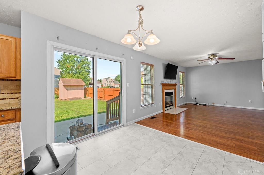 2444 Featherston Property Photo 16