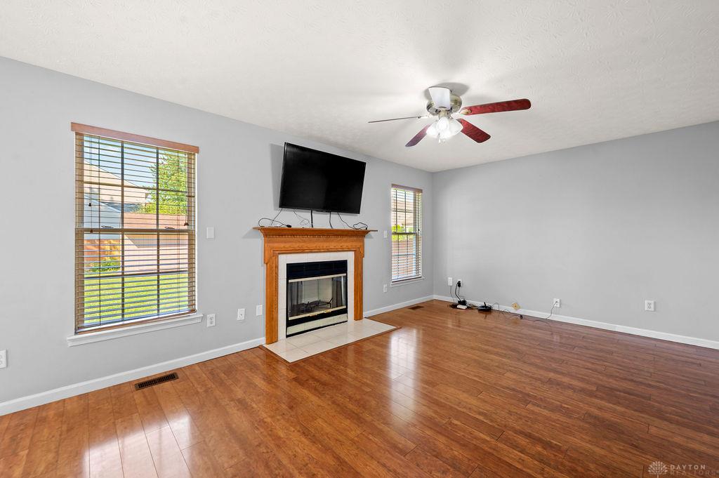 2444 Featherston Property Photo 18