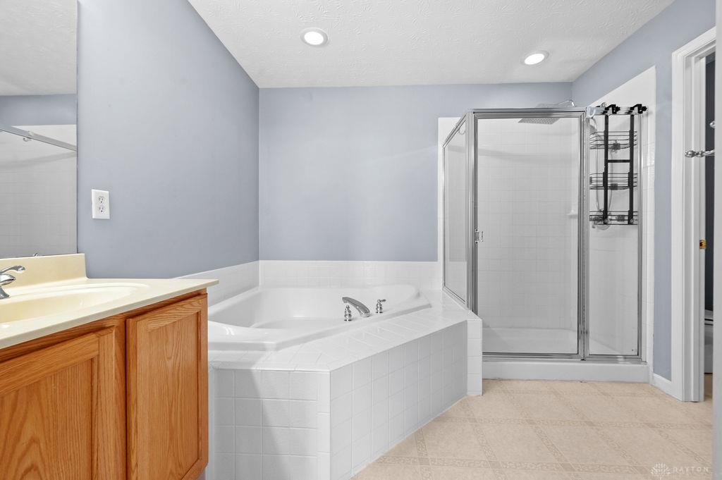 2444 Featherston Property Photo 34