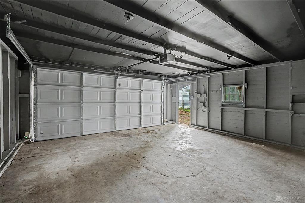 17 Coffman Property Photo 36