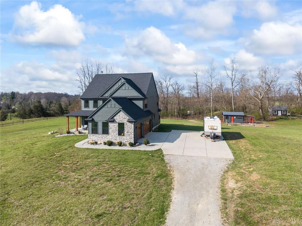 2425 Middleboro Property Photo 1