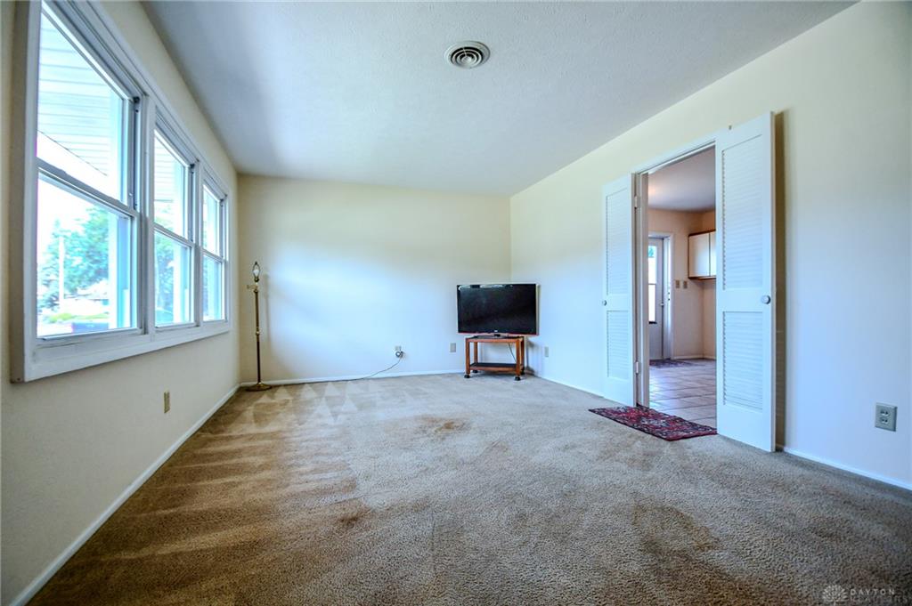 2263 S Aragon Property Photo 9