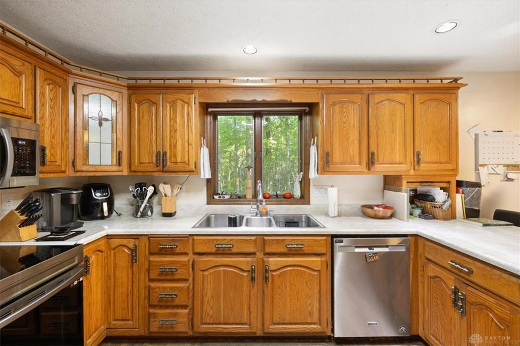 678 Winding Ridge Property Photo 22
