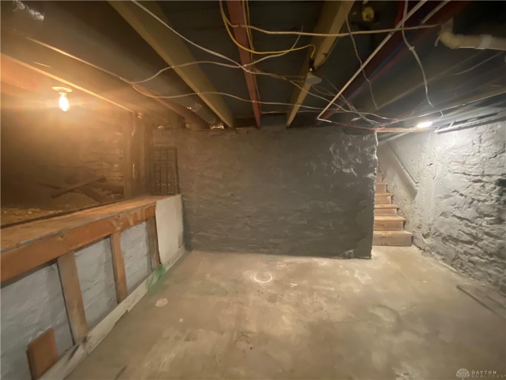 1063 W North Property Photo 14
